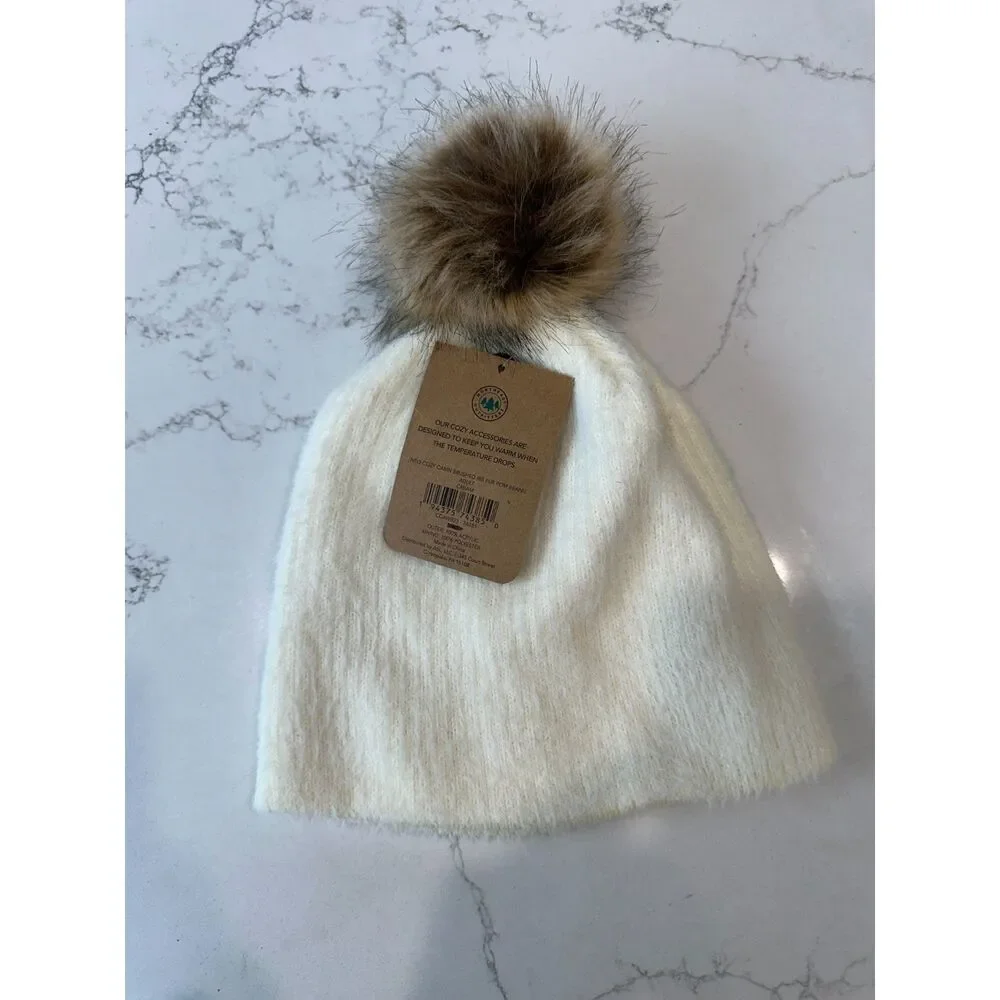 NWT Northeast Outfitters Neo Cozy Cabin Brushed Rib Fur Pom Beanie Cream
